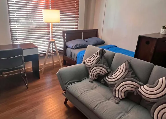 Lancaster In Mandaluyong Near Mrt Shaw Blvd 4* Manila