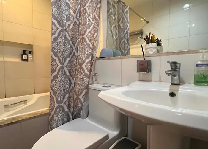 Lancaster In Mandaluyong Near Mrt Shaw Blvd Apartahotel 4*