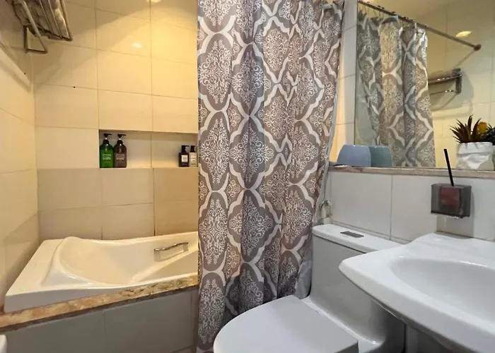Apartahotel Lancaster In Mandaluyong Near Mrt Shaw Blvd